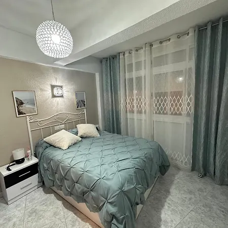 En Paseo Larios De Apartamento